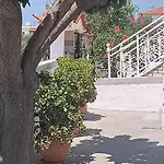 Mulberry House Penzion