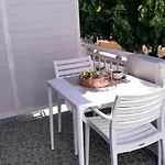 Mulberry House 3*