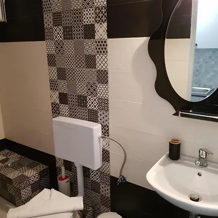 Mulberry House 3*