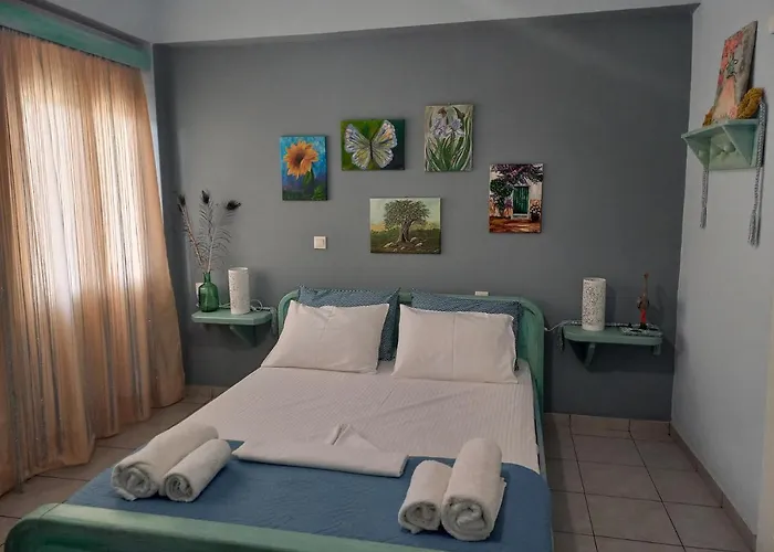 Πανσιόν Mulberry House 3*