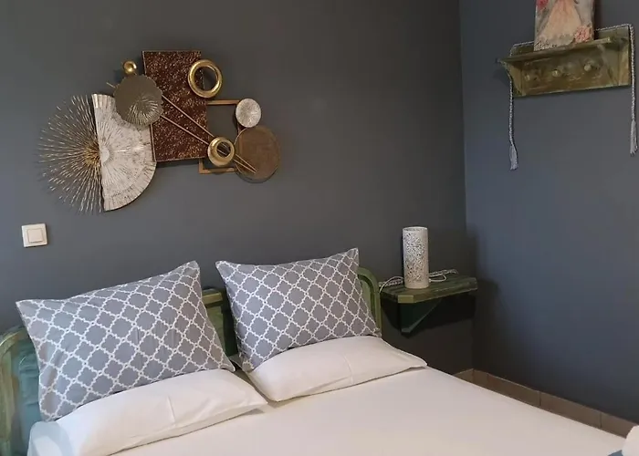 Mulberry House 3*