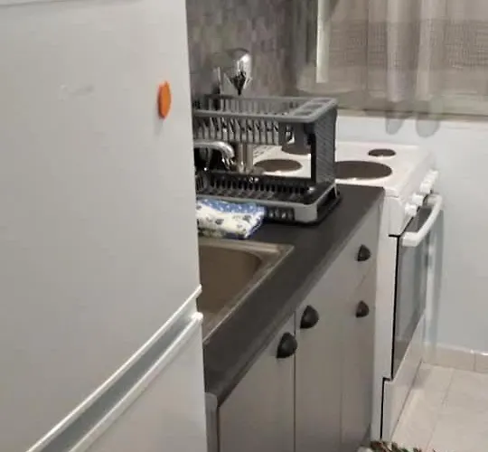 Πανσιόν Mulberry House 3*