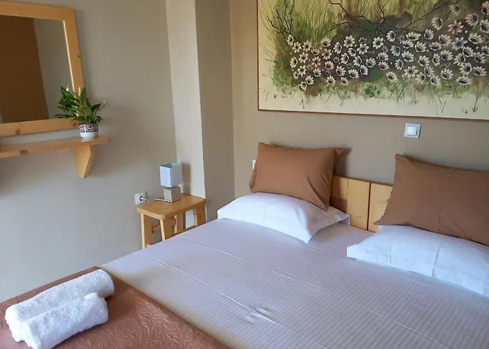 Πανσιόν Mulberry House 3*